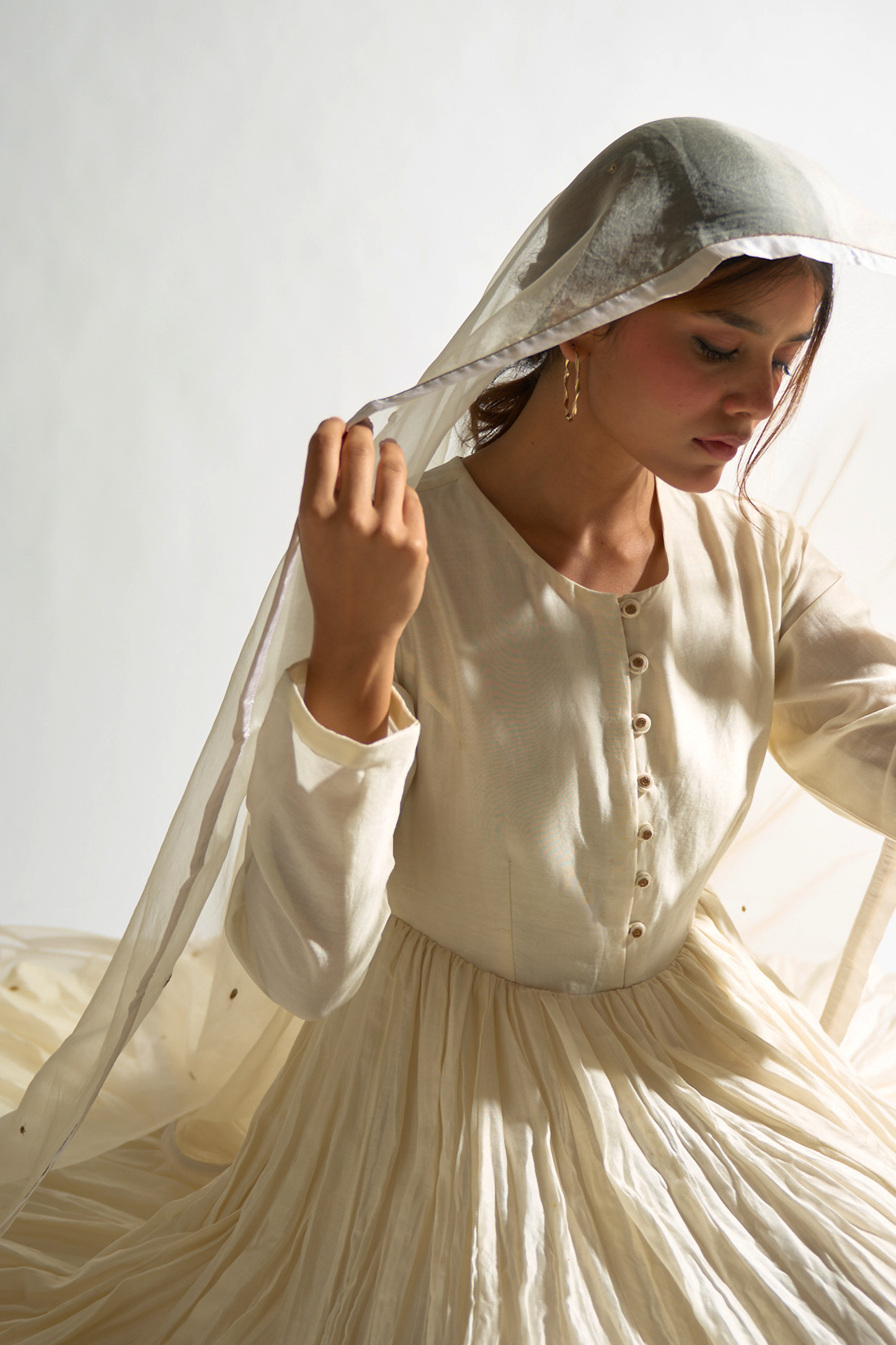 Aklaakh Anarkali Set (Ivory)
