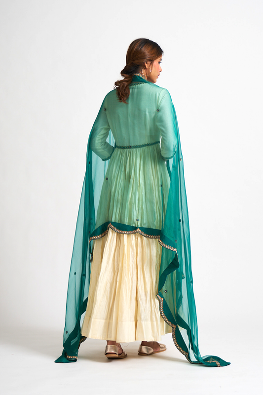 Mahira green Dupatta