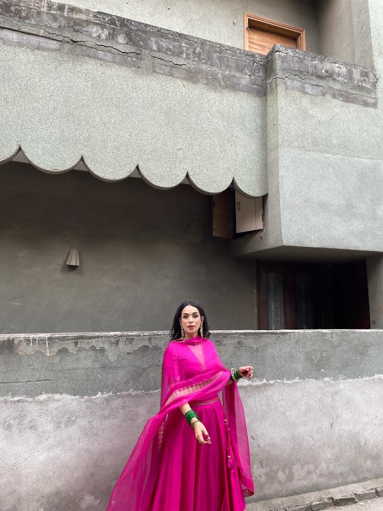 Shabhnam Lehenga Set RANI PINK NEHA SINGH)
