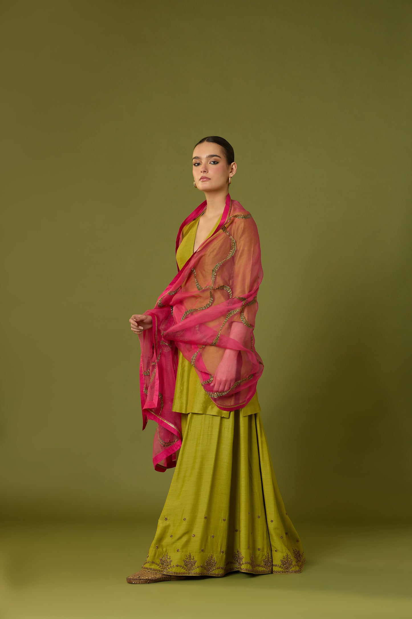Shabnam Bahâr Kurta-Sharara & Zamrud Rose Dupatta