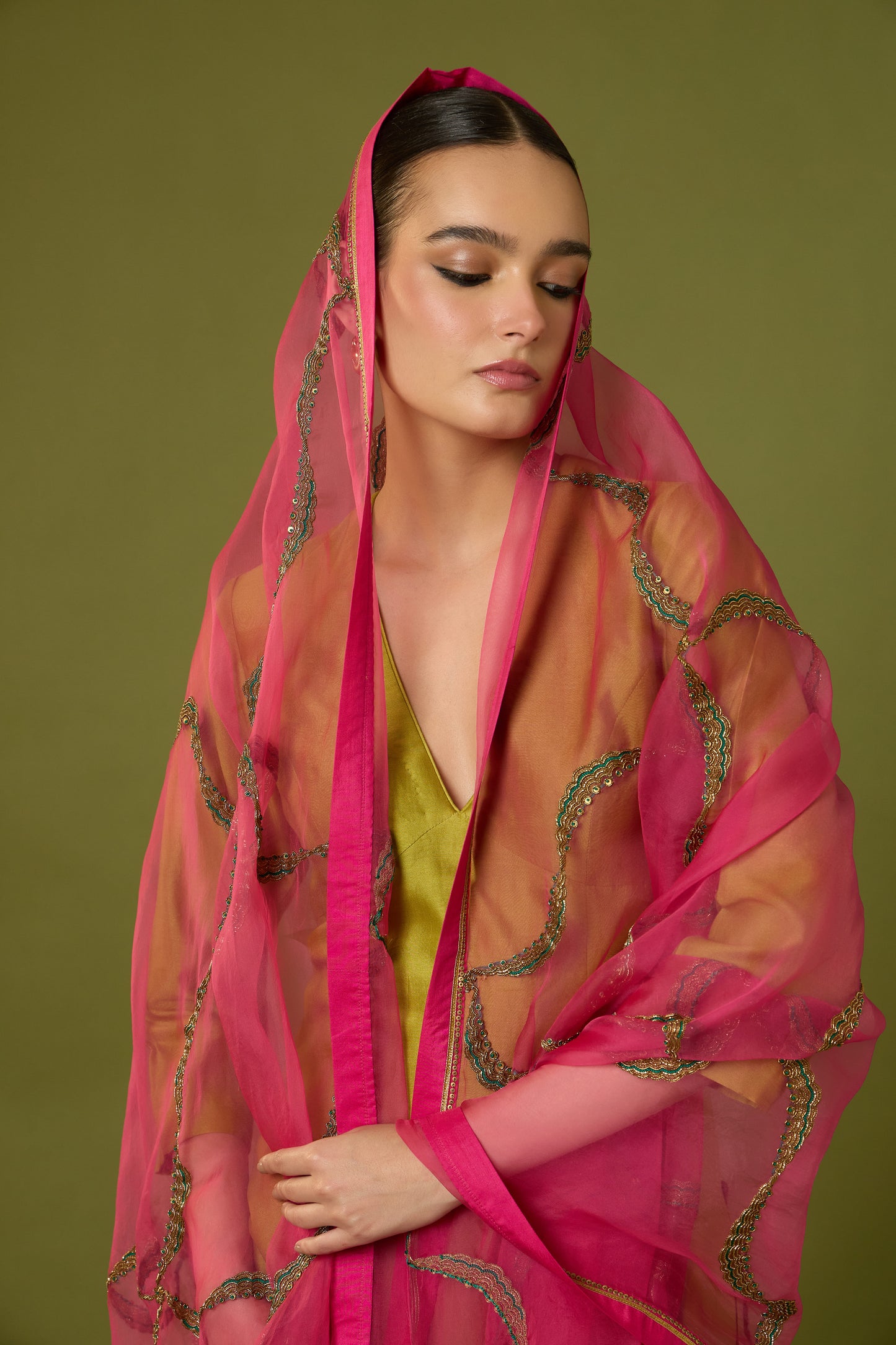 Shabnam Bahâr Kurta-Sharara & Zamrud Rose Dupatta