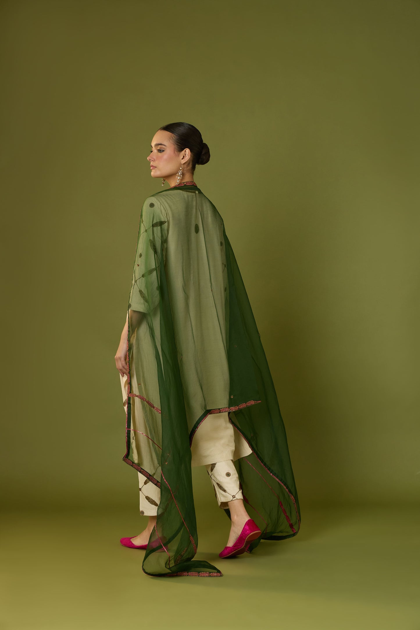 Zareen Rekha - Ivory Kurta & Pant with Olive Dupatta