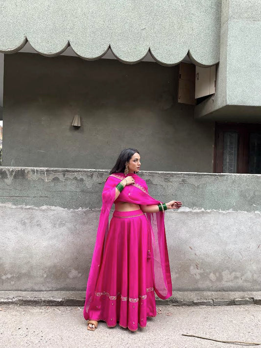 Shabhnam Lehenga Set RANI PINK NEHA SINGH)