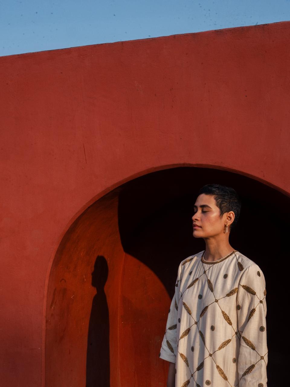 Zareen Rekha (Ivory Kurta Pant Set)